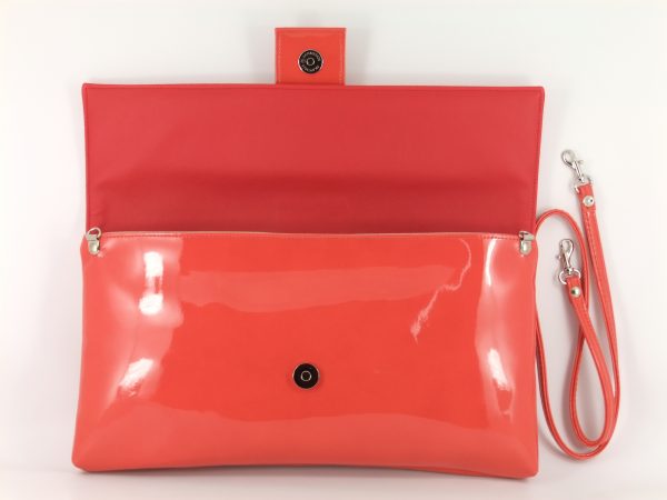 LONI Sensational Clutch Shoulder Bag in Patent Large - Image 4